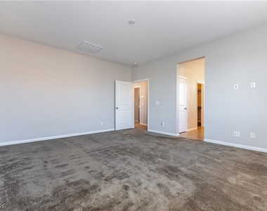 10474 Skye Night Avenue - Photo Thumbnail 14