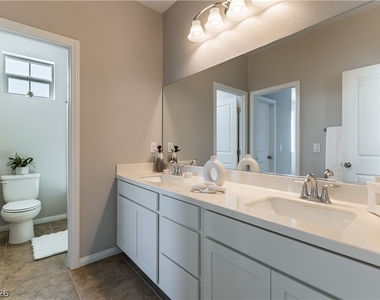 10474 Skye Night Avenue - Photo Thumbnail 22