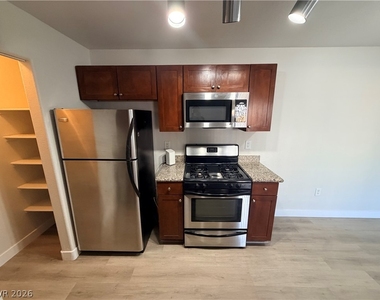 2120 Ramrod Avenue - Photo Thumbnail 8