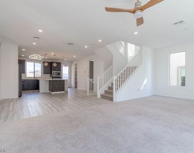 11568 Midnight Melody Avenue - Photo Thumbnail 11