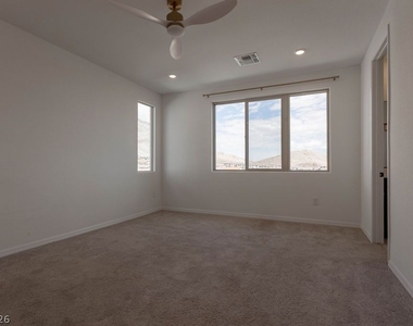11568 Midnight Melody Avenue - Photo Thumbnail 27
