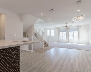 11568 Midnight Melody Avenue - Photo Thumbnail 18