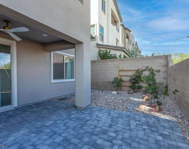 11568 Midnight Melody Avenue - Photo Thumbnail 52