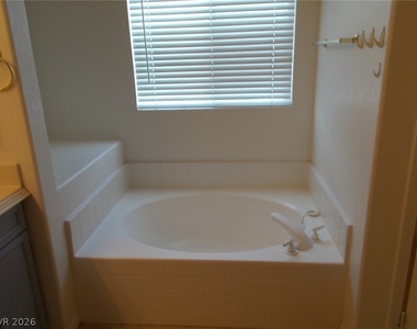 8466 Brillancy Avenue - Photo Thumbnail 10