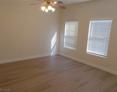 8466 Brillancy Avenue - Photo Thumbnail 14
