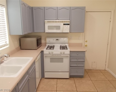 8466 Brillancy Avenue - Photo Thumbnail 7