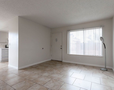 4362 Caliente Street - Photo Thumbnail 4