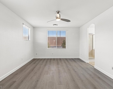 7384 Emerald Glow Street - Photo Thumbnail 22