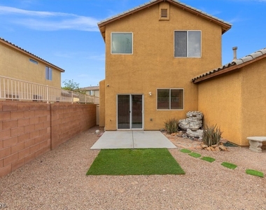 7384 Emerald Glow Street - Photo Thumbnail 34