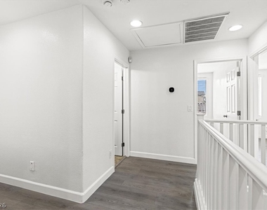 7384 Emerald Glow Street - Photo Thumbnail 21