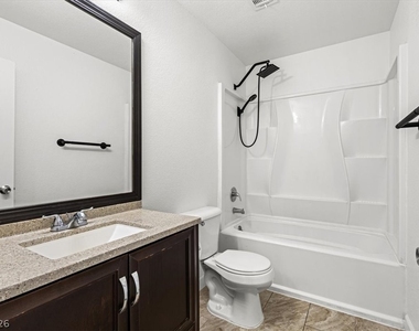 7384 Emerald Glow Street - Photo Thumbnail 31