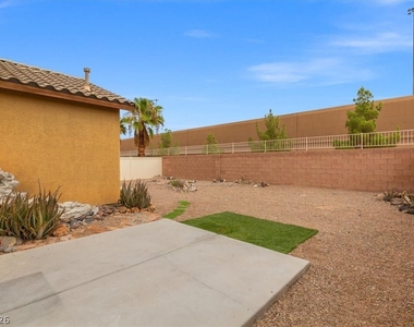 7384 Emerald Glow Street - Photo Thumbnail 32