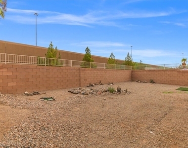 7384 Emerald Glow Street - Photo Thumbnail 36