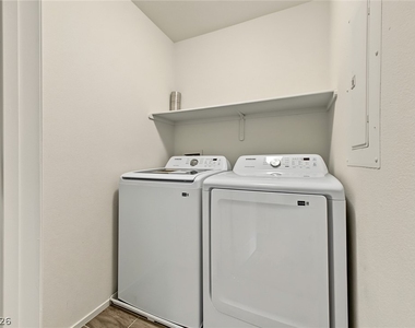 6592 Strolling Plains Lane - Photo Thumbnail 22