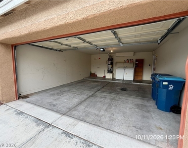 5408 Golden Barrel Avenue - Photo Thumbnail 25