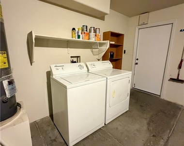 5408 Golden Barrel Avenue - Photo Thumbnail 27