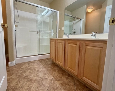 5408 Golden Barrel Avenue - Photo Thumbnail 13