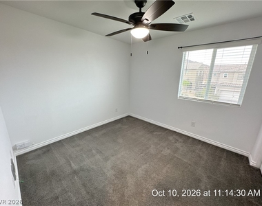 371 Rosefinch Street - Photo Thumbnail 12