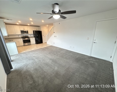 371 Rosefinch Street - Photo Thumbnail 4
