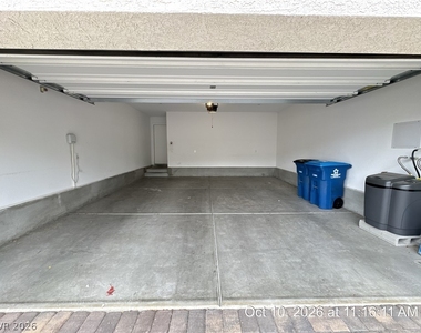 371 Rosefinch Street - Photo Thumbnail 16