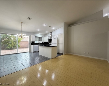 3738 Paria Canyon Street - Photo Thumbnail 4