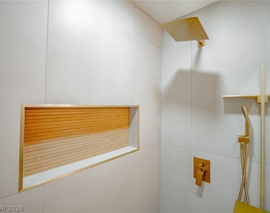 4356 Cloverhill Court - Photo Thumbnail 21