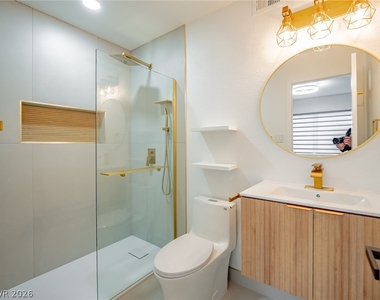 4356 Cloverhill Court - Photo Thumbnail 18