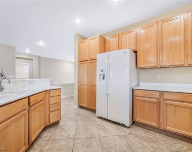 10231 Largo Sassetta Court - Photo Thumbnail 7