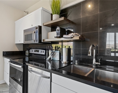 29 Montelago Boulevard - Photo Thumbnail 9