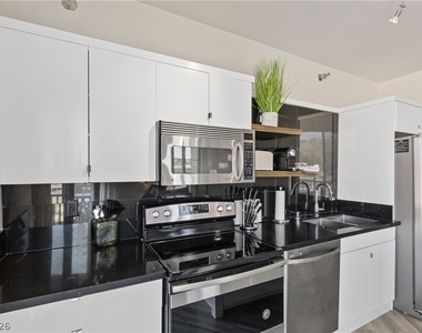 29 Montelago Boulevard - Photo Thumbnail 10