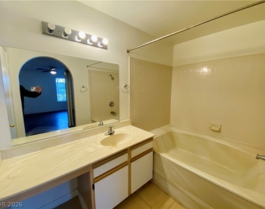 2200 S Fort Apache Road - Photo Thumbnail 11