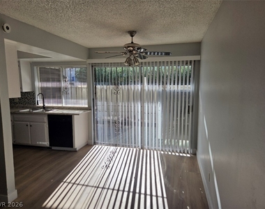 1405 Vegas Valley Drive - Photo Thumbnail 7