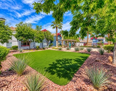 8600 W Charleston Boulevard - Photo Thumbnail 16