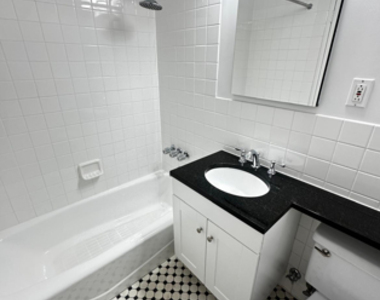 442 West 57th Street - Photo Thumbnail 10