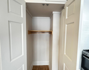442 West 57th Street - Photo Thumbnail 7