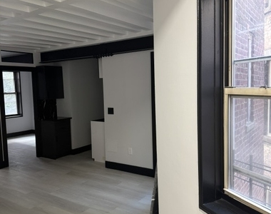 340 East 58th Street - Photo Thumbnail 1