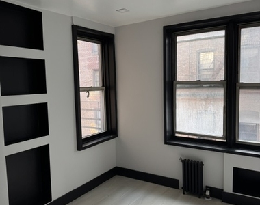 340 East 58th Street - Photo Thumbnail 12