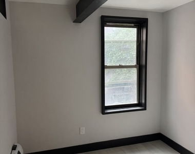 340 East 58th Street - Photo Thumbnail 15