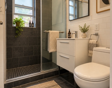 166 East 104th Street - Photo Thumbnail 4