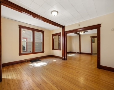 903 Willis Avenue - Photo Thumbnail 4