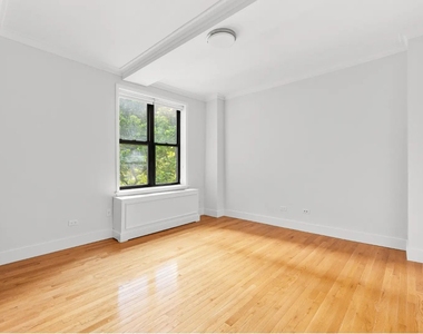 Studio in Upper West Side - Photo Thumbnail 1