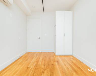 880 Dekalb Ave 11221 - Photo Thumbnail 4