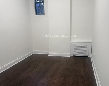 W 68th St - Photo Thumbnail 5