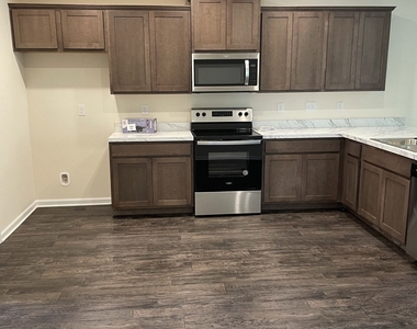 127 Teakwood Drive - Photo Thumbnail 12