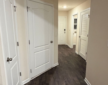 127 Teakwood Drive - Photo Thumbnail 38