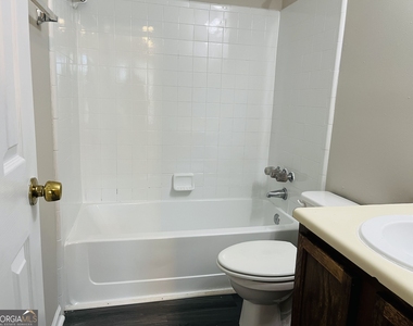 675 Redland Drive - Photo Thumbnail 26