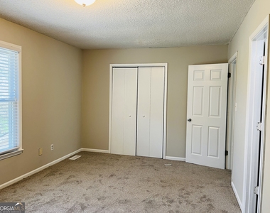 675 Redland Drive - Photo Thumbnail 25
