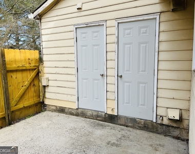 675 Redland Drive - Photo Thumbnail 28