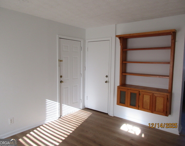 2822 Chelsey Trail - Photo Thumbnail 2