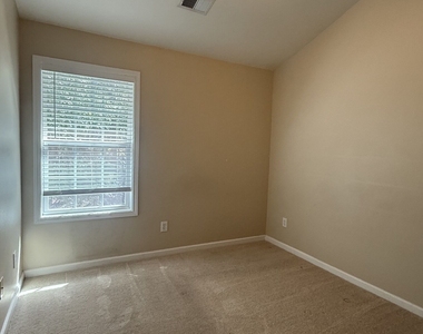 2371 Marbleridge Drive - Photo Thumbnail 13